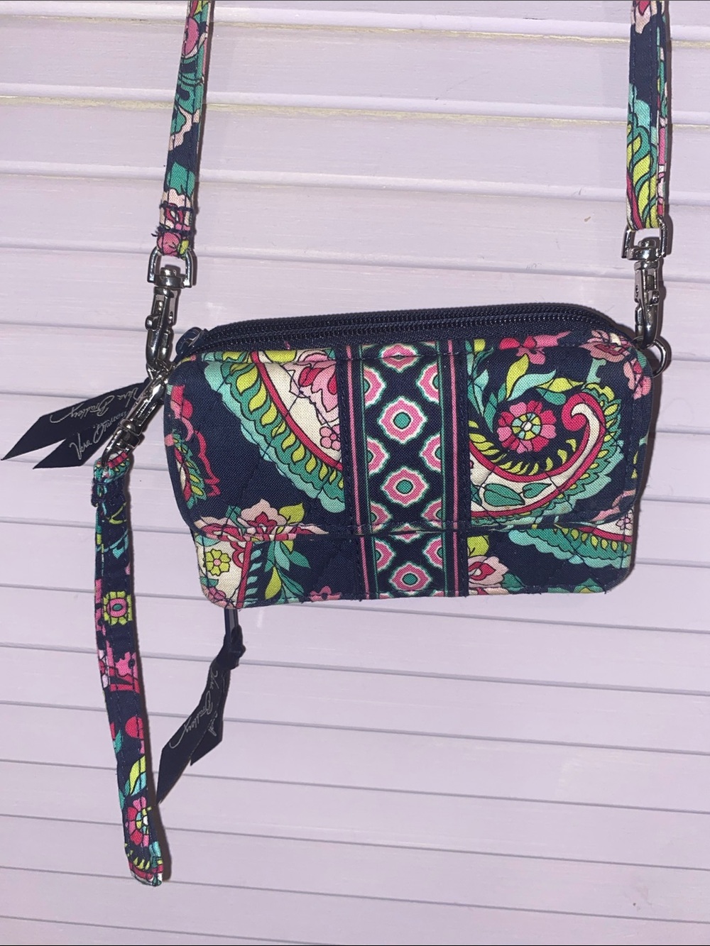 Vera Bradley Black Quilted PETAL PAISLY Full Zip Around Wallet with Strap